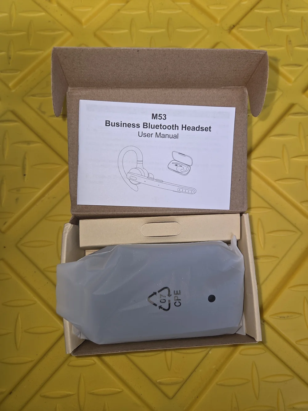 NWT FEYCH Bluetooth Wireless Headset w/ Charging Case | ENC Noise Cancellation